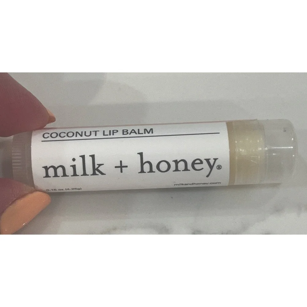 milk + honey Organic Hydrating Coconut Lip Balm Dry & Chapped Lips 0.15 oz NEW